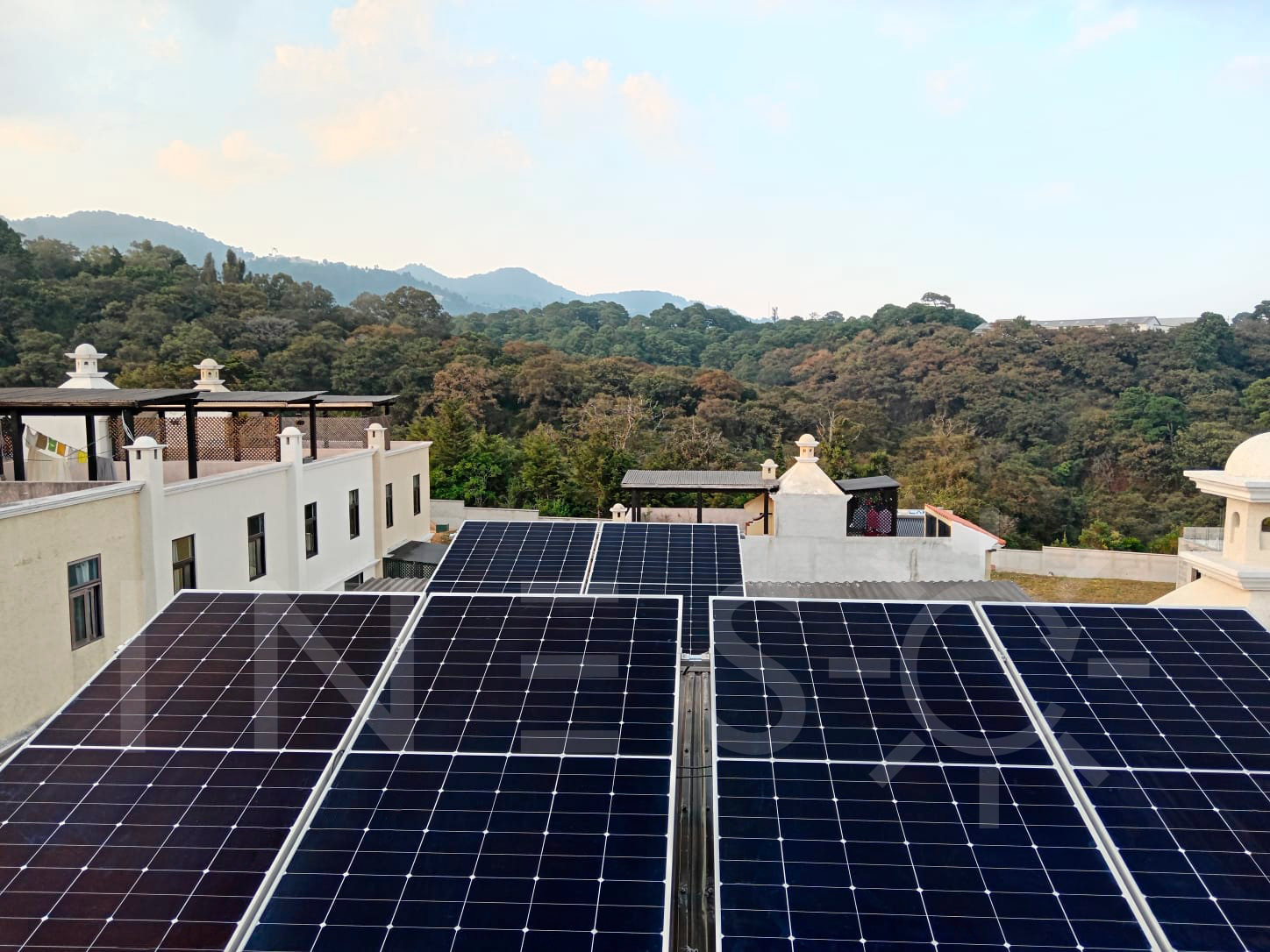 INESO instalación solar 4 en Guatemala